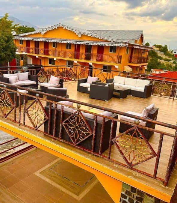 Vivy Hill'S Hotel ポルトープランス エクステリア 写真